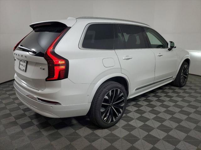 Photo of 2025 Crystal White Volvo XC90 Plug-In Hybrid
