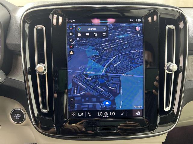 Photo of 2024 Sage Green Metallic Volvo XC40