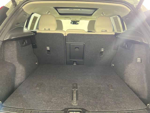 Photo of 2024 Sage Green Metallic Volvo XC40