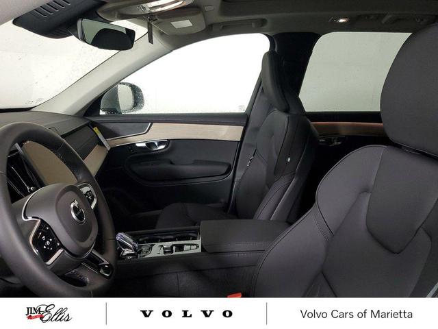 Photo of 2025 Grey Volvo XC90