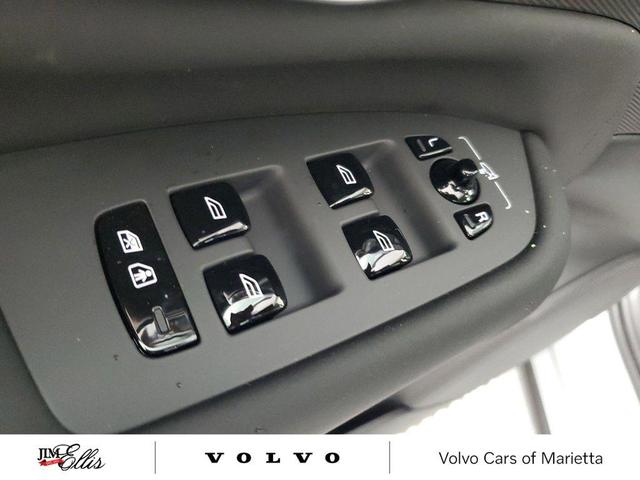 Photo of 2025 Grey Volvo XC90