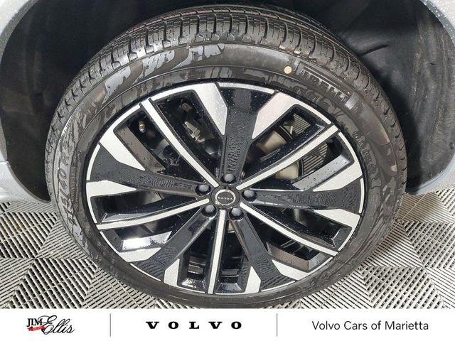 Photo of 2025 Grey Volvo XC90