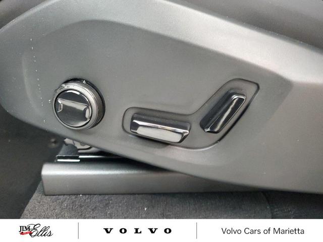Photo of 2025 Grey Volvo XC90