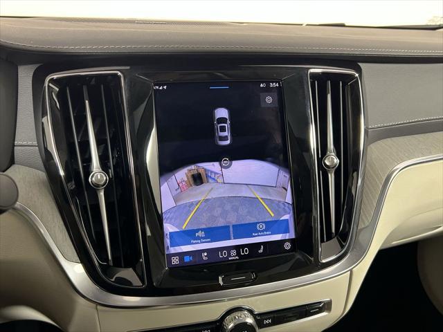 Photo of 2024 Crystal White Volvo S60