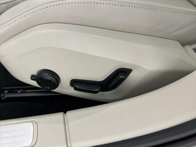 Photo of 2024 Crystal White Volvo S60