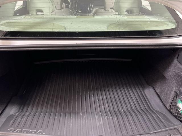 Photo of 2024 Crystal White Volvo S60