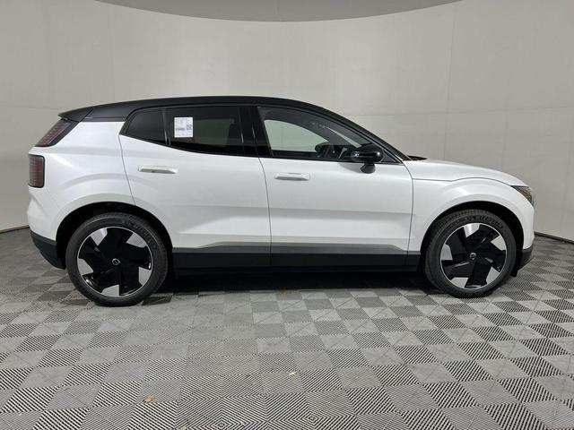 Photo of 2025 Crystal White Volvo EX30