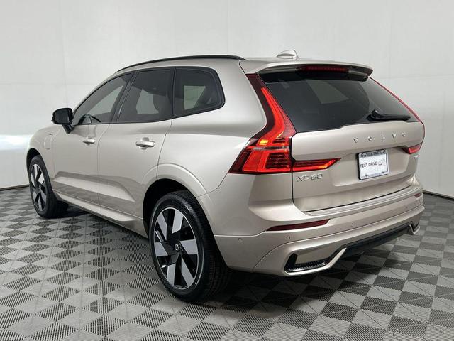 Photo of 2025 Bright Dusk Volvo XC60 Plug-In Hybrid