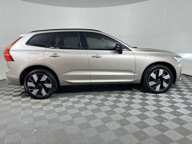 Photo of 2025 Bright Dusk Volvo XC60 Plug-In Hybrid