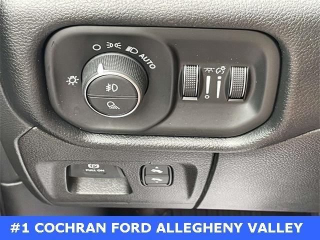 Photo of 2022 Diamond Black RAM 1500