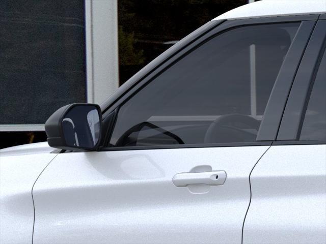 Photo of 2025 White Ford Explorer