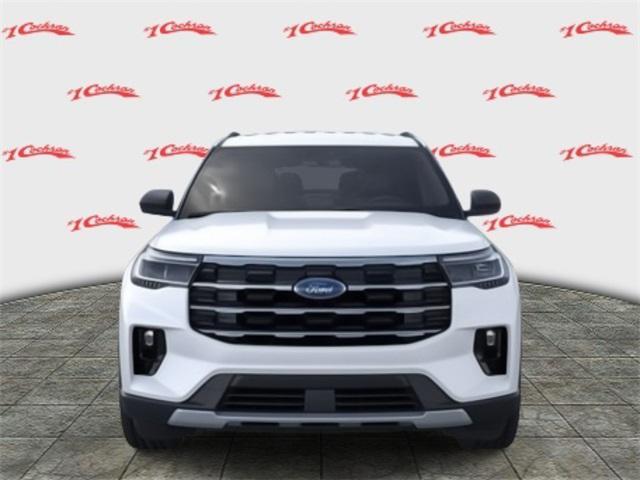 Photo of 2025 White Ford Explorer