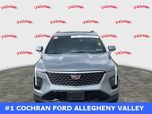 Photo of 2024 Silver Metallic Cadillac XT4
