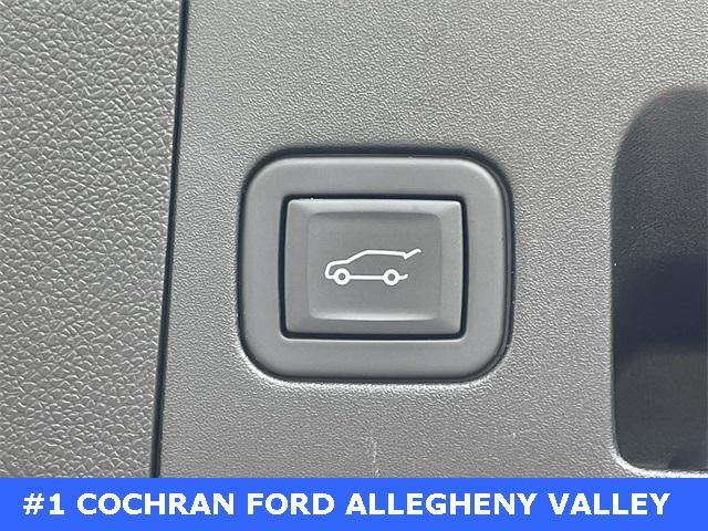 Photo of 2024 Silver Metallic Cadillac XT4