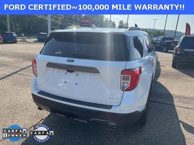 Photo of 2022 Star White Ford Explorer