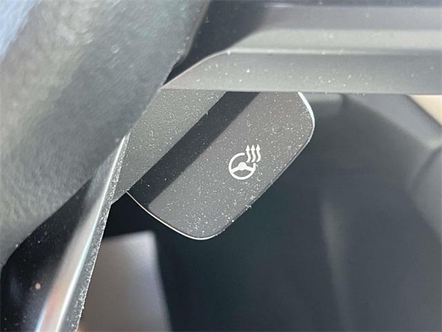 Photo of 2023 Crystal White Pearl Subaru Legacy