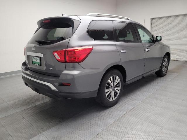 Photo of 2020 Gun Metallic Nissan Pathfinder
