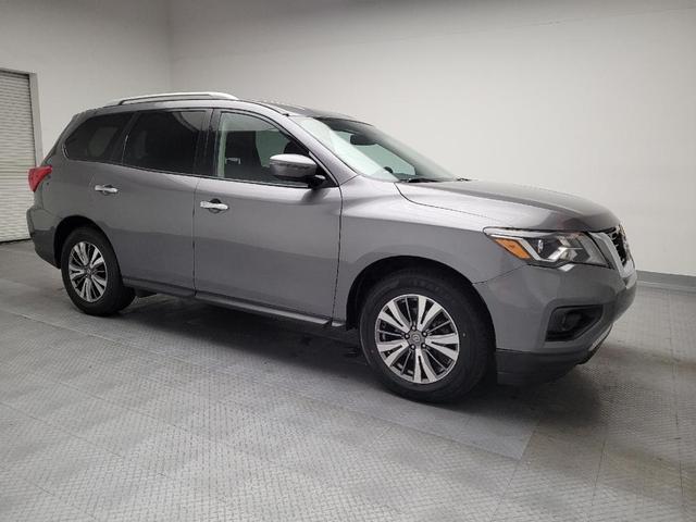 Photo of 2020 Gun Metallic Nissan Pathfinder