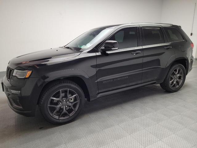 Photo of 2019 Diamond Black Crystal Pearlcoat Jeep Grand Cherokee