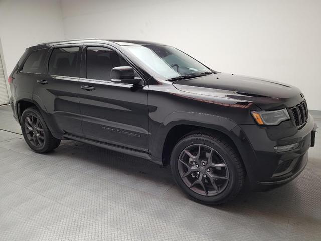 Photo of 2019 Diamond Black Crystal Pearlcoat Jeep Grand Cherokee