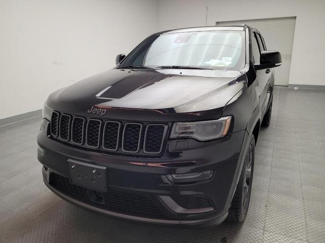 Photo of 2019 Diamond Black Crystal Pearlcoat Jeep Grand Cherokee