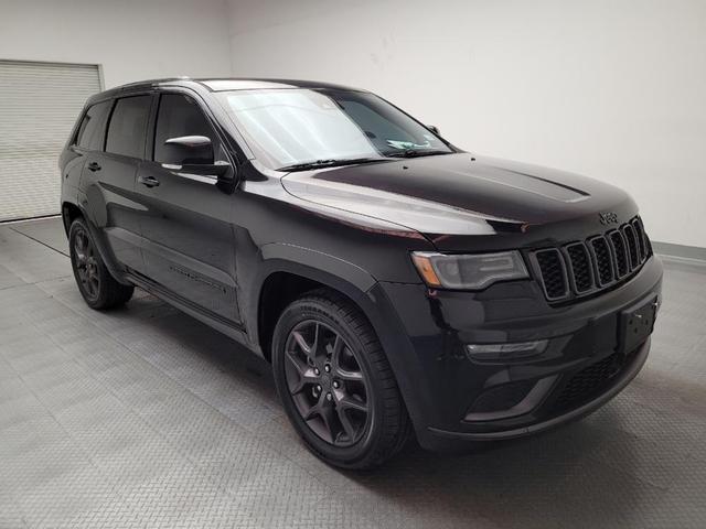 Photo of 2019 Diamond Black Crystal Pearlcoat Jeep Grand Cherokee