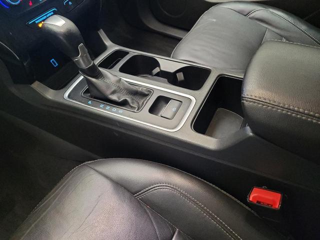 Photo of 2017 Magnetic Metallic Ford Escape