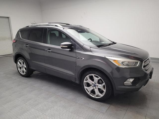 Photo of 2017 Magnetic Metallic Ford Escape