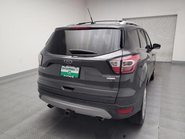 Photo of 2017 Magnetic Metallic Ford Escape