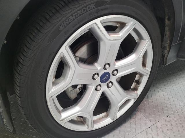 Photo of 2017 Magnetic Metallic Ford Escape