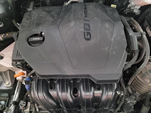 Photo of 2023 Gray Hyundai SANTA FE
