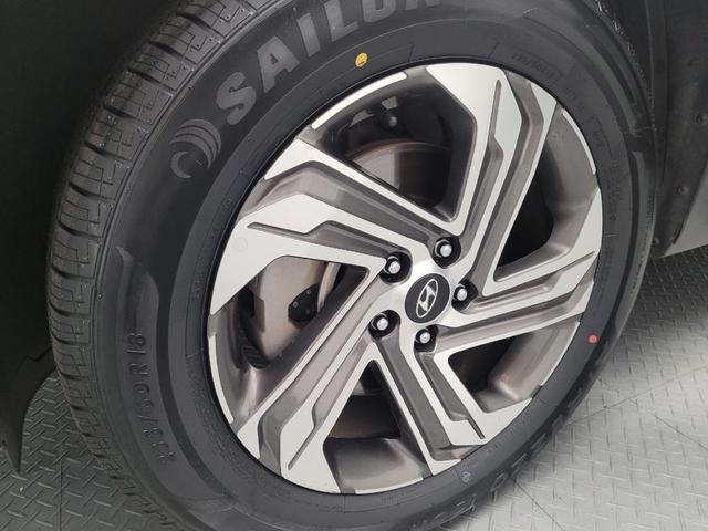 Photo of 2023 Gray Hyundai SANTA FE