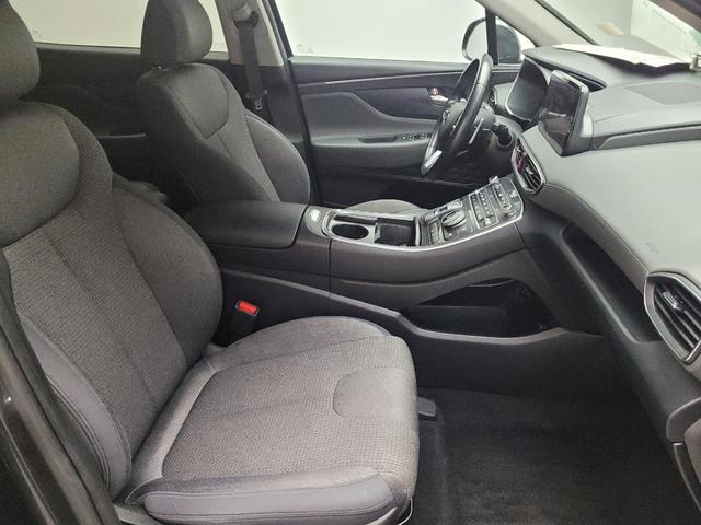 Photo of 2023 Gray Hyundai SANTA FE
