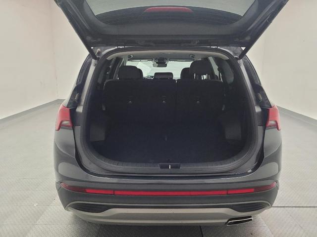 Photo of 2023 Gray Hyundai SANTA FE