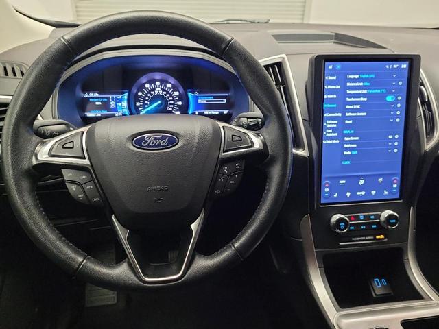 Photo of 2024 Iconic Silver Metallic Ford Edge