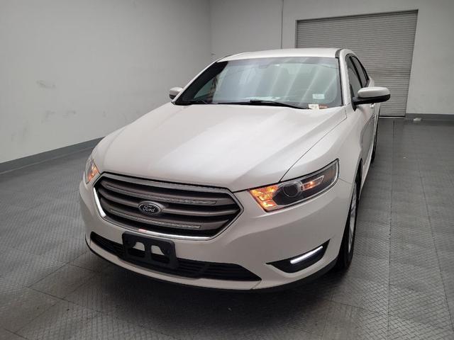 Photo of 2018 White Ford Taurus