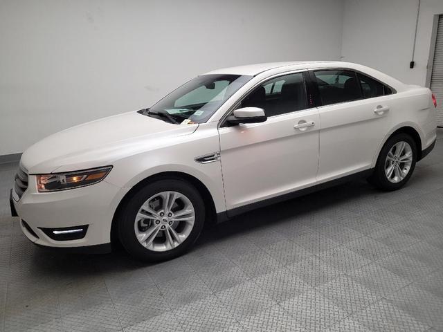 Photo of 2018 White Ford Taurus