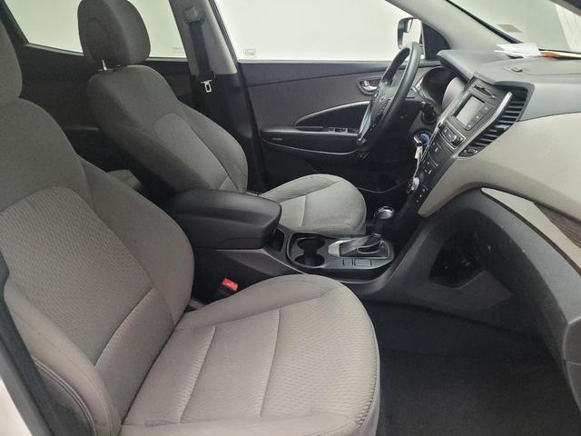 Photo of 2018 Pearl White Hyundai Santa Fe Sport