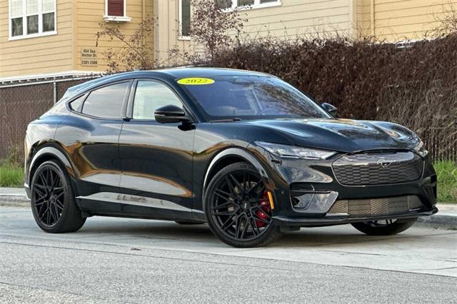 2022 Ford Mustang Mach-e