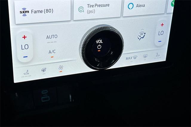 Photo of 2021 White Metallic Ford Mustang Mach-E