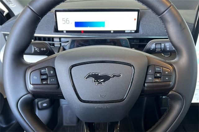 Photo of 2021 White Metallic Ford Mustang Mach-E