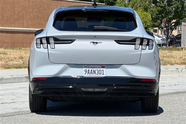 Photo of 2021 White Metallic Ford Mustang Mach-E