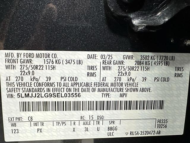 Photo of 2025 Flight Blue Metallic Clearcoat Lincoln Navigator