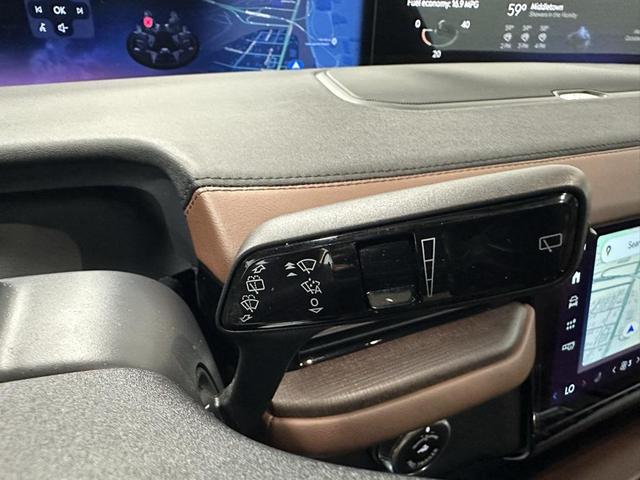 Photo of 2025 Flight Blue Metallic Clearcoat Lincoln Navigator