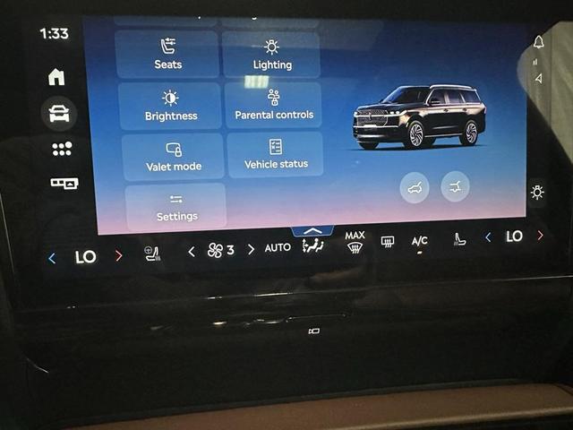Photo of 2025 Flight Blue Metallic Clearcoat Lincoln Navigator