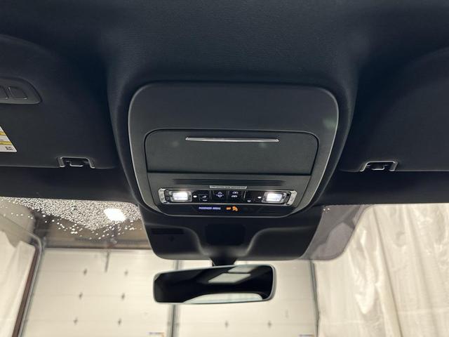 Photo of 2025 Flight Blue Metallic Clearcoat Lincoln Navigator