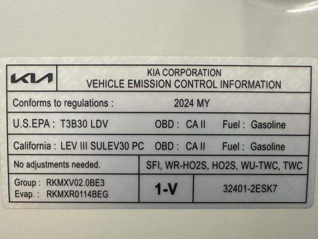 Photo of 2024 Snow White Pearl Kia Soul