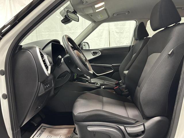 Photo of 2024 Snow White Pearl Kia Soul
