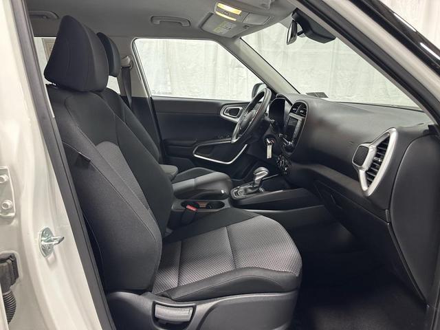 Photo of 2024 Snow White Pearl Kia Soul