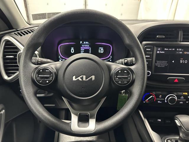 Photo of 2024 Snow White Pearl Kia Soul